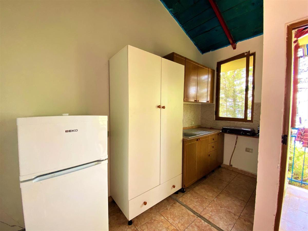Ramo'S Cozy Beachside Haven With Panoramic Views - 1St Vlorë Eksteriør bilde