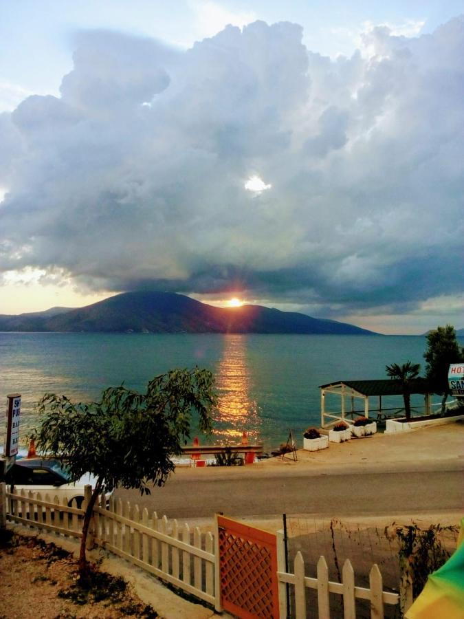Ramo'S Cozy Beachside Haven With Panoramic Views - 1St Vlorë Eksteriør bilde